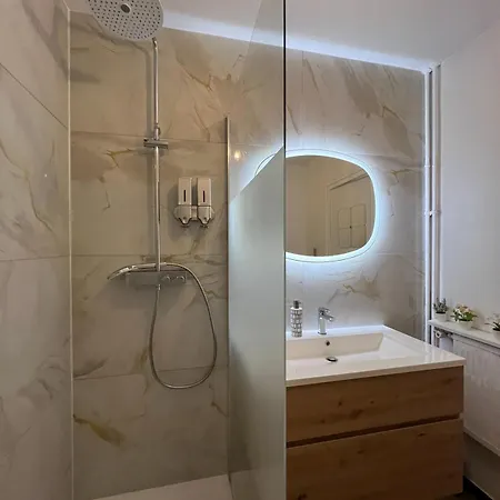 Les De Pinel Apartamento Bron